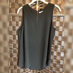 Lex & Madison Black Sleeveless Top
